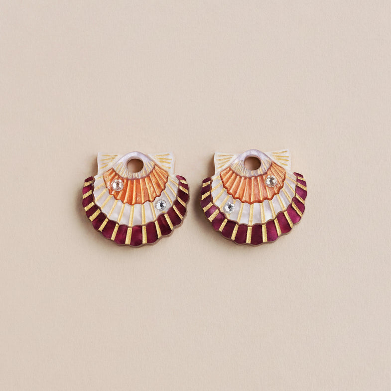 Wolf & Moon Scallop Shell Charms - M241601H-PAIR-NoHoops - Uneeka