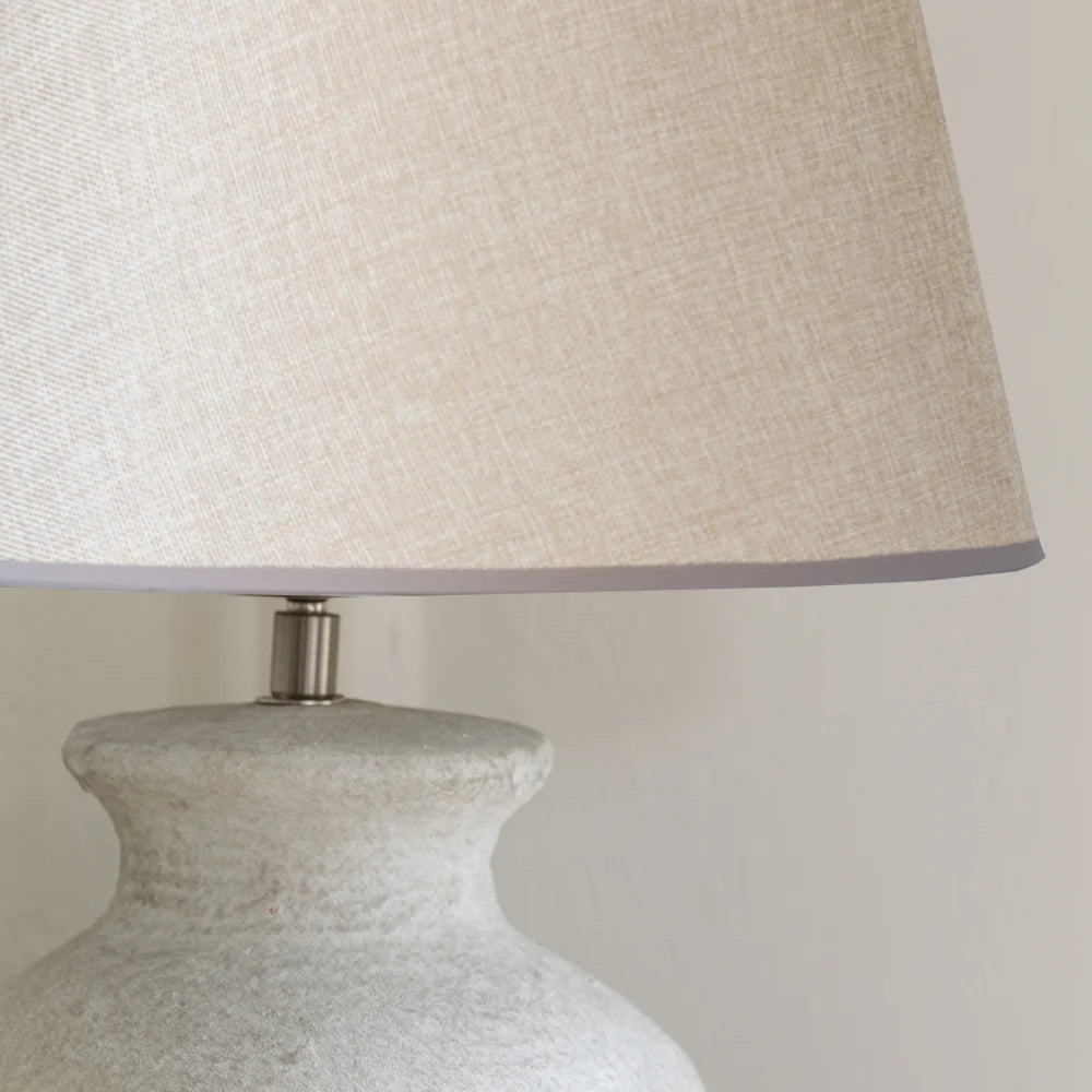 Small Ceramic Lamp with Cream Shade - YH21906 - Uneeka