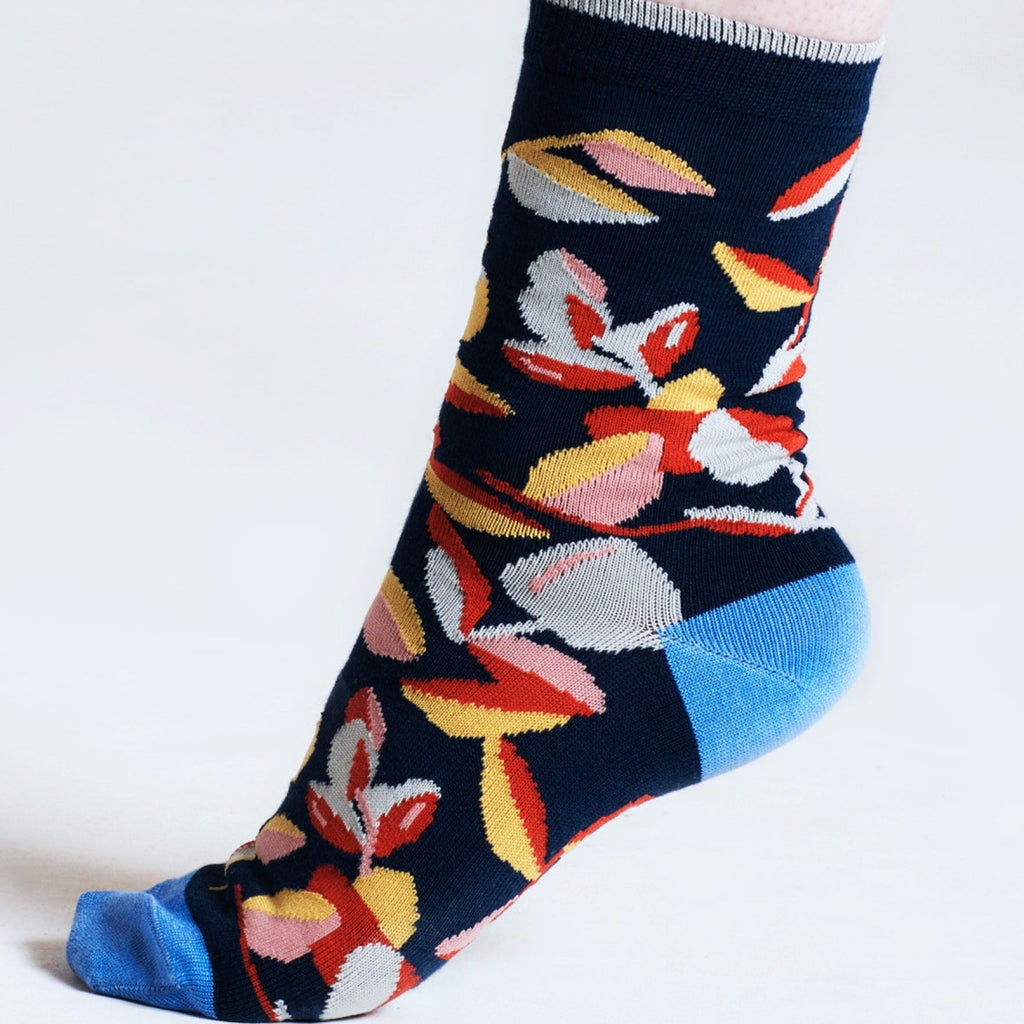 Abstract Floral Bamboo Socks - SPW995 - NAVY - Uneeka