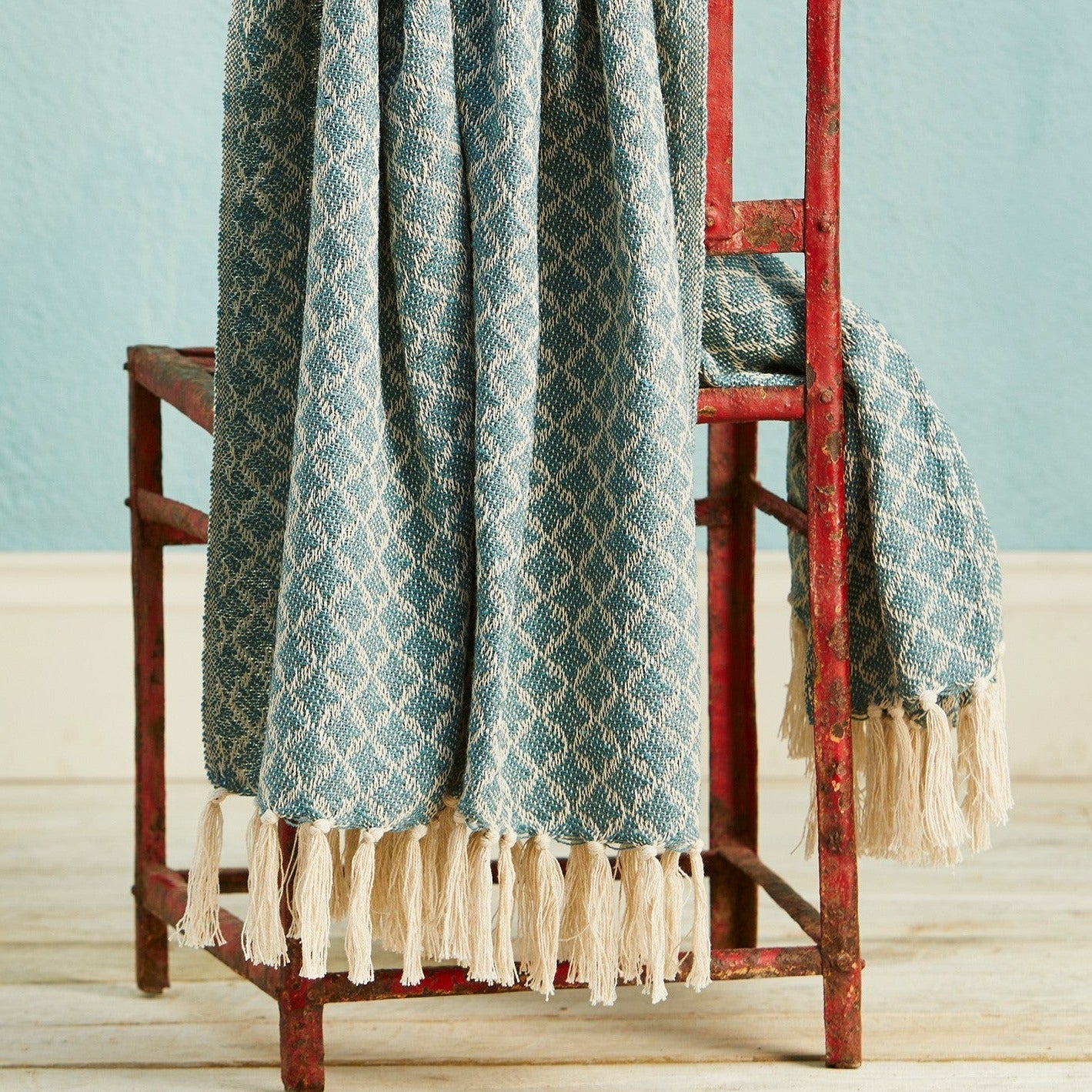 Diamond Handloom Recycled Throw - TH102BBL - Uneeka