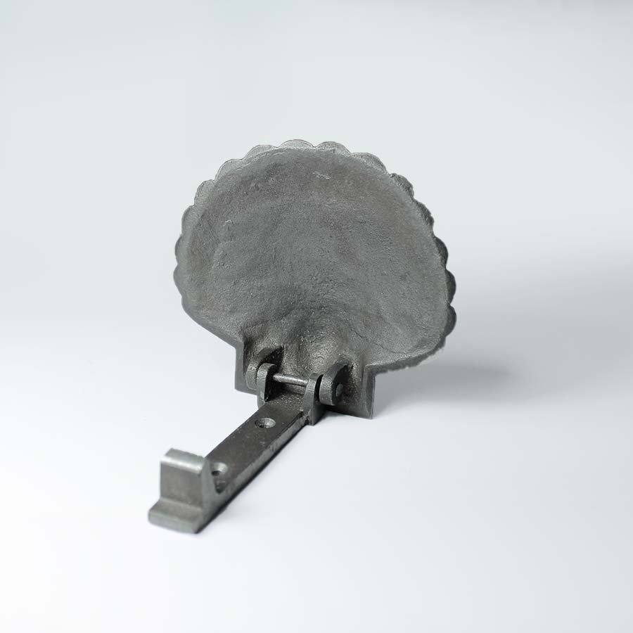 Antique Iron Scallop Shell Door Knocker - B104.AL - Uneeka