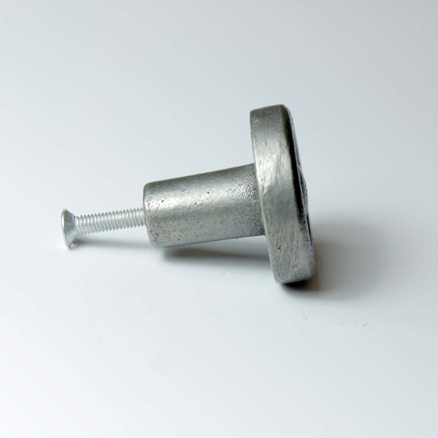 Antique Iron Straight Stem Knob with Indent Rim - 49.086I.AI.35 - Uneeka