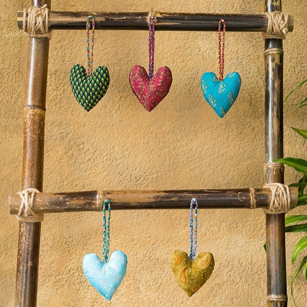 Assorted Colour Recycled Sari Hanging Heart - HDEC121 - Uneeka