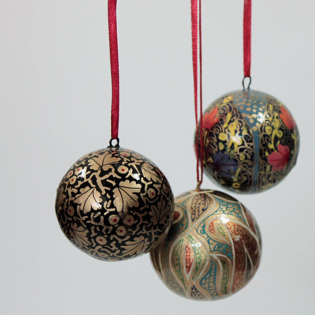 Assorted Papier Mache Patterned Classic 2" Bauble - KPM38 - Uneeka