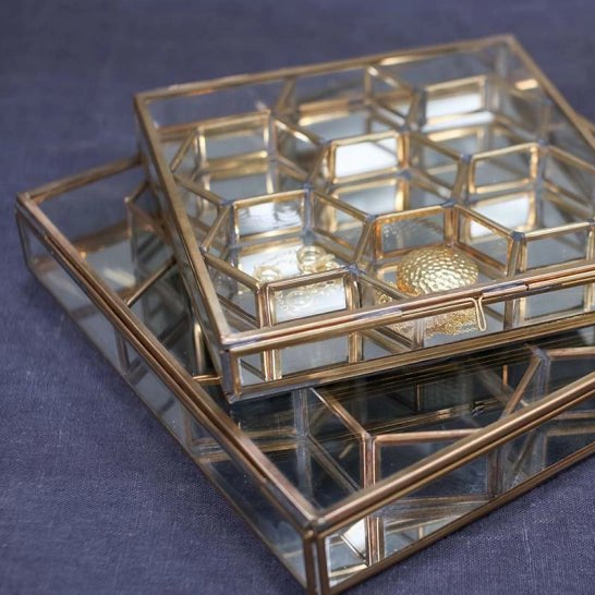 Bequai Honeycomb Antique Brass Box - BH0301 - Uneeka