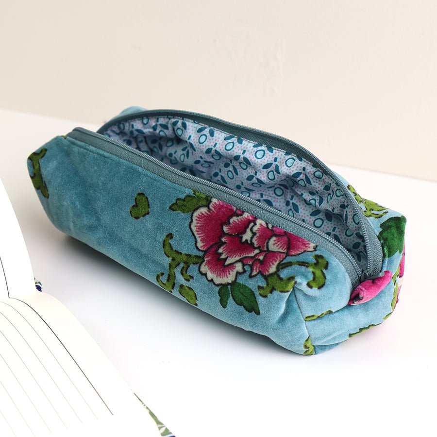 Botanical Print Velvet Pencil Case - 81606 - Uneeka