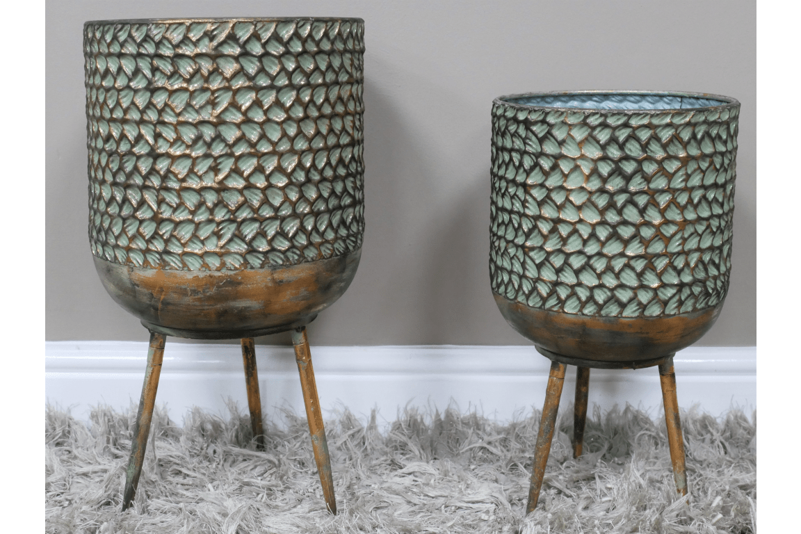 Braided Leaf Embossed Metal Plant Stand - 8538S - Uneeka