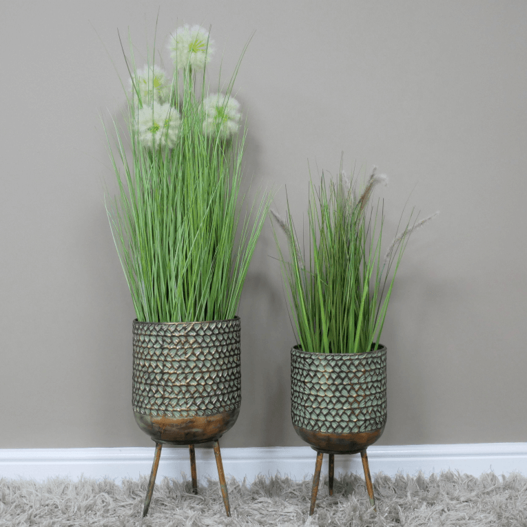 Braided Leaf Embossed Metal Plant Stand - 8538S - Uneeka