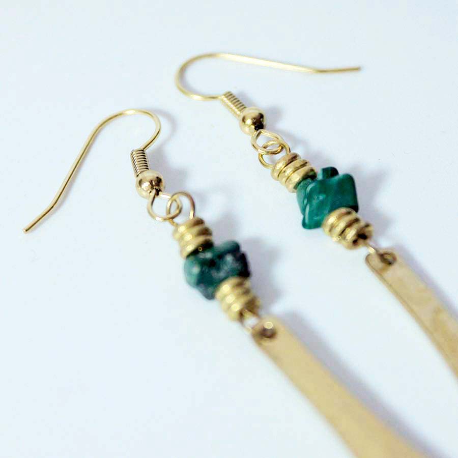 Brass And Malachite Chip Short Petal Earrings - JEMB30 - Uneeka