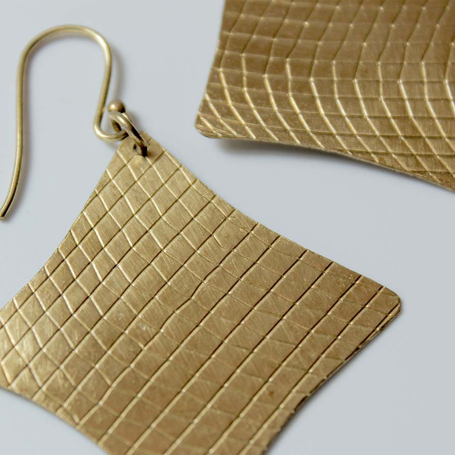 Brass Diamond Linear Texture Earrings - JEMB13 - Uneeka