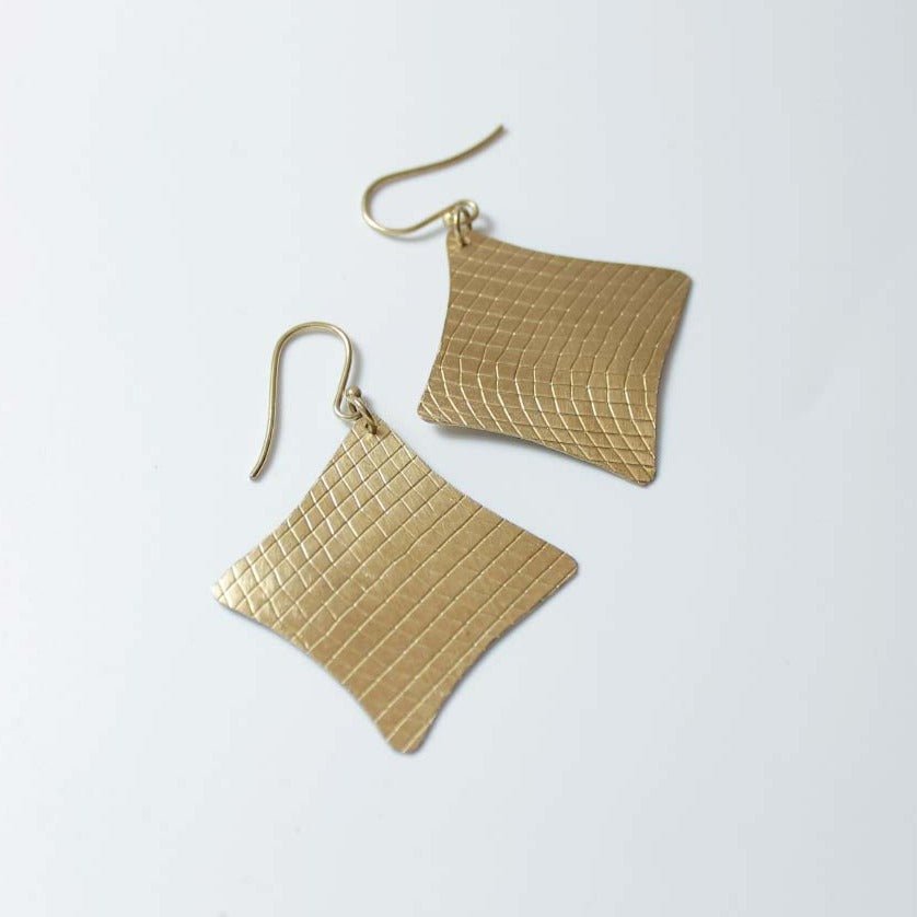 Brass Diamond Linear Texture Earrings - JEMB13 - Uneeka