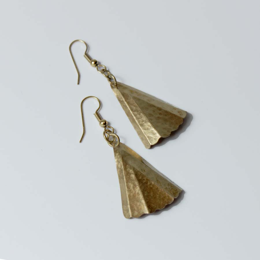 Brass Medium Fan Earrings - JEMB27 - Uneeka