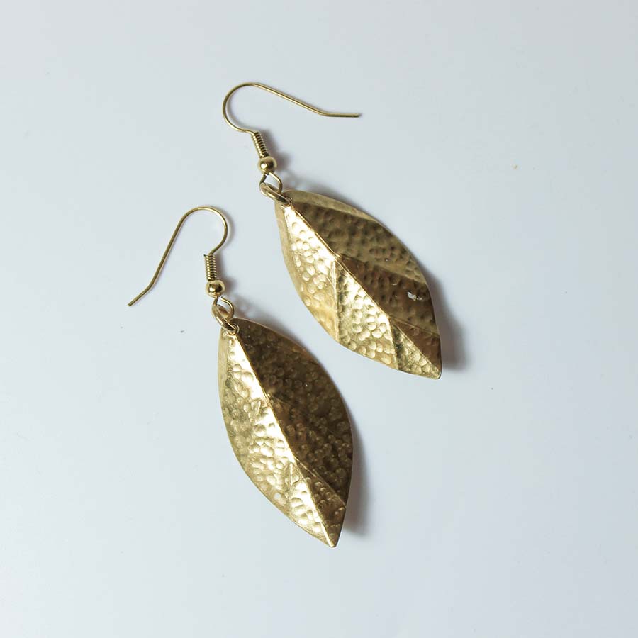 Brass Medium Veined Leaf Earrings - JEMB15 - Uneeka