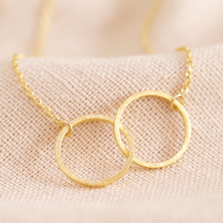 Brushed Interlocking Hoop Necklace - 50649 - Uneeka