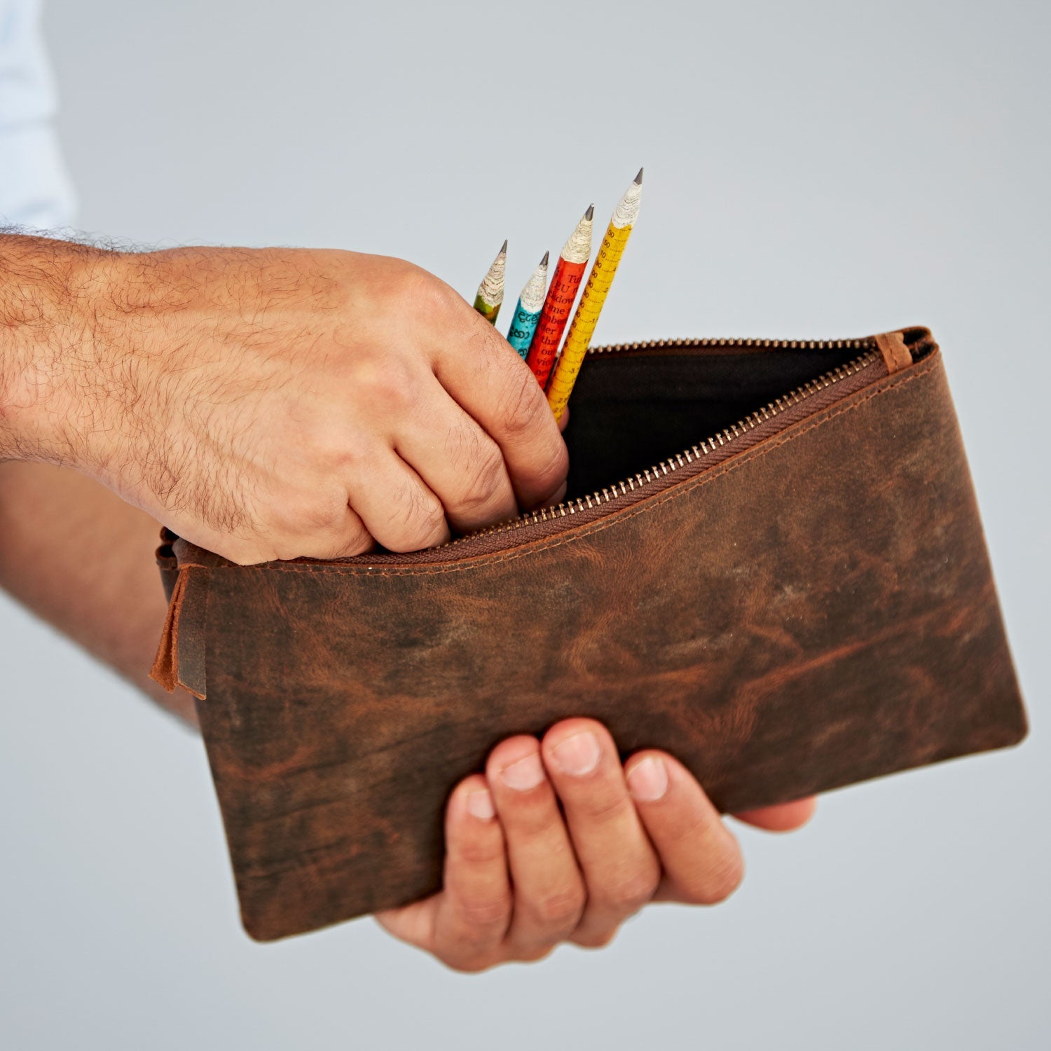 Buffalo Leather Zipped Pouch Bag* - HIBLP - BR - Uneeka