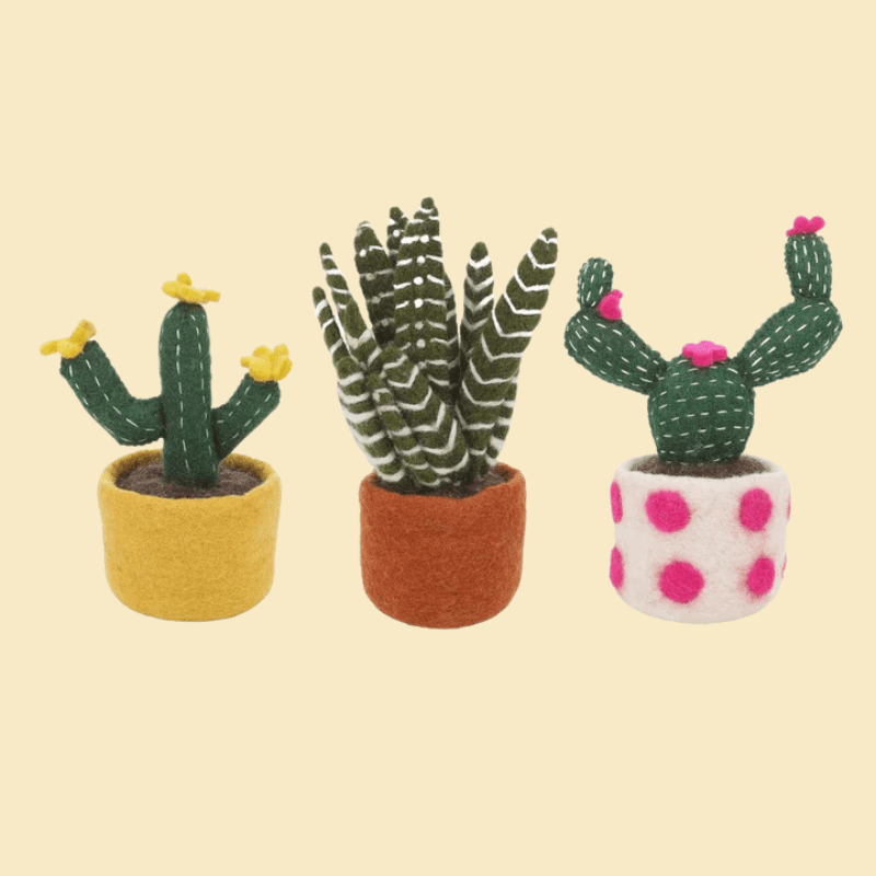 Cactus In A Pot Standing Felt - HCLC - Aloe Vera - Uneeka