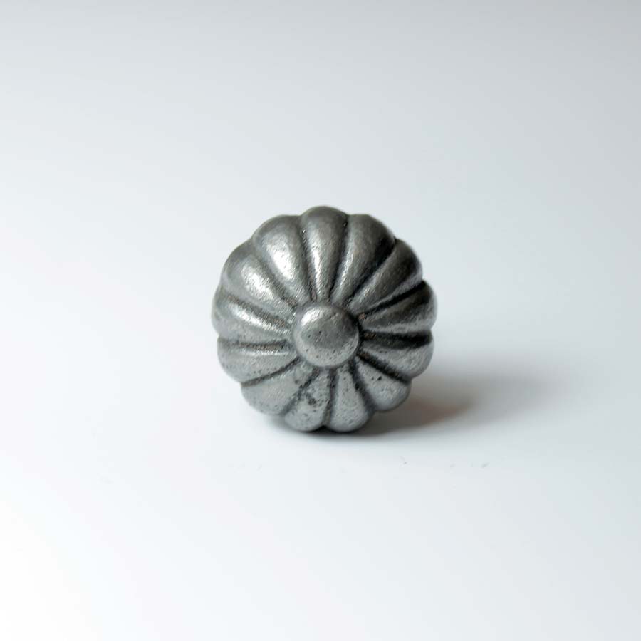 Cast Antique Iron Ridged Pumpkin Knob - 49.086P.AI.32 - Uneeka