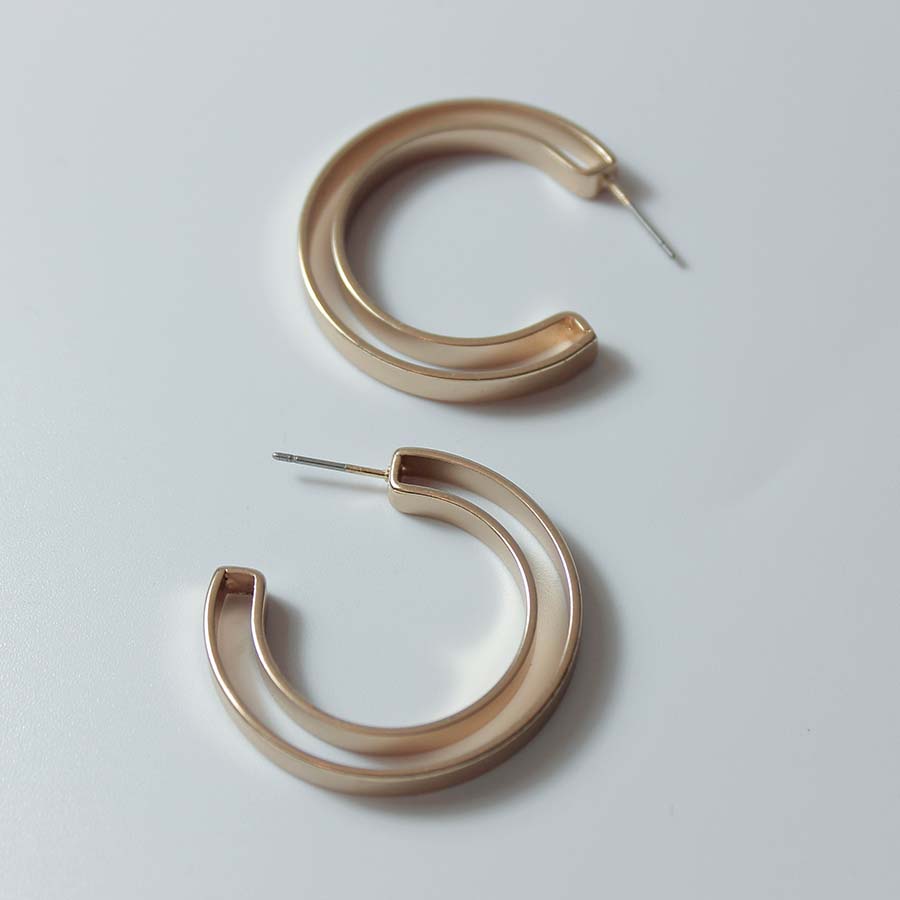 Chunky C Shape Earrings - CE - 4041 - MG - Uneeka