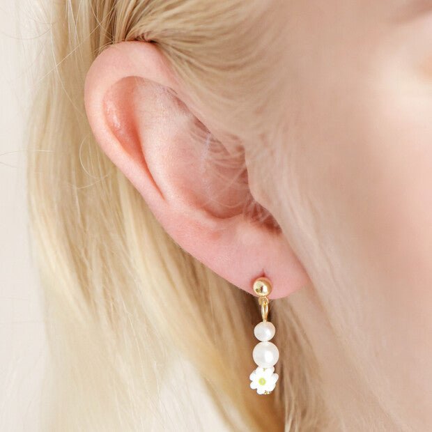 Daisy Flower Bead Gold Small Drop Earrings - 65537 - Uneeka