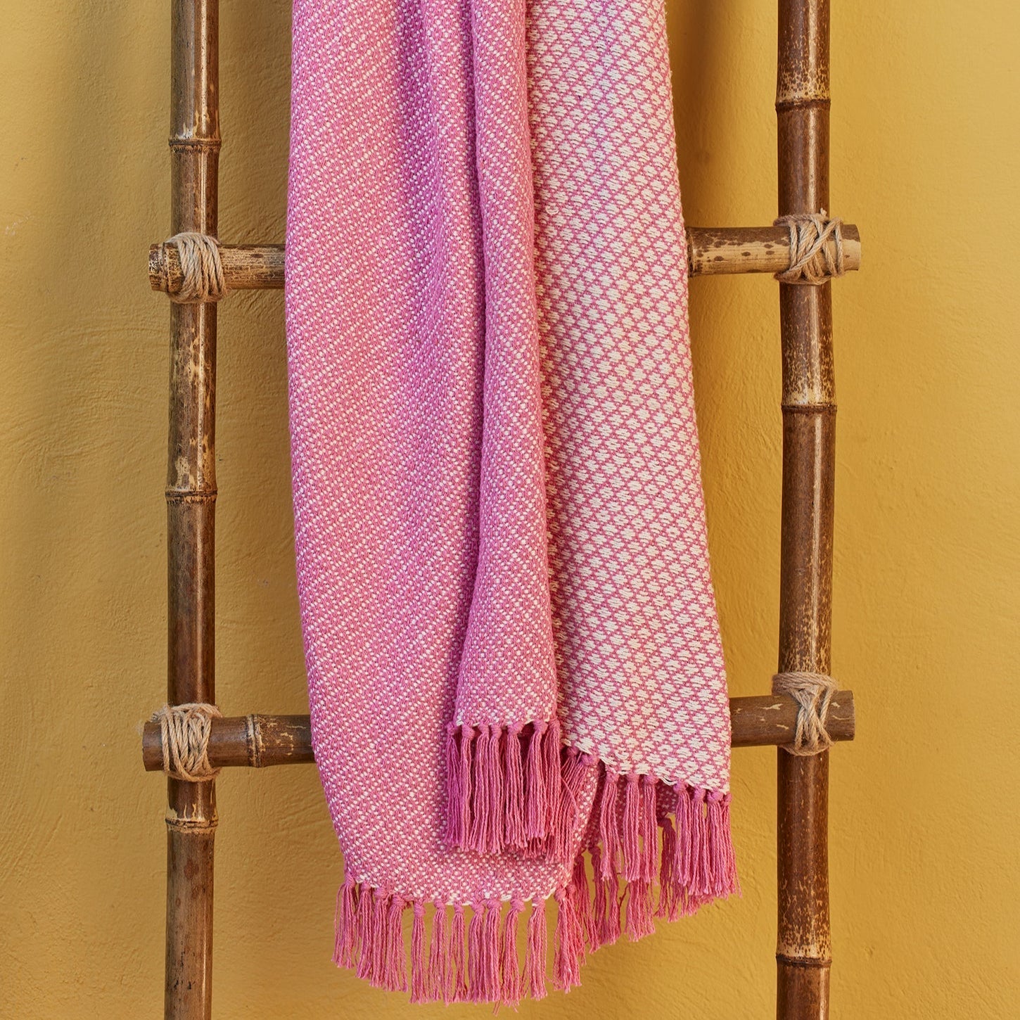 Diamond Recycled Cotton Throw - TH59PK - Uneeka