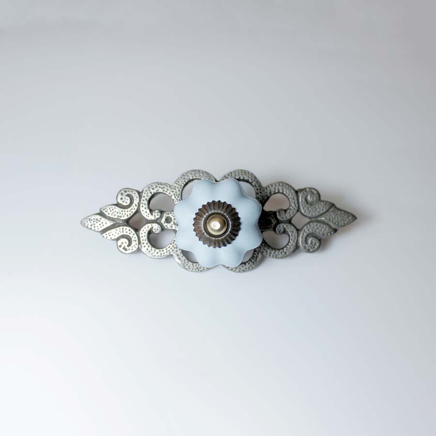 Duck Egg Blue Ceramic Knob with Filigree Backplate - 49.089DEB.AI.50 - Uneeka
