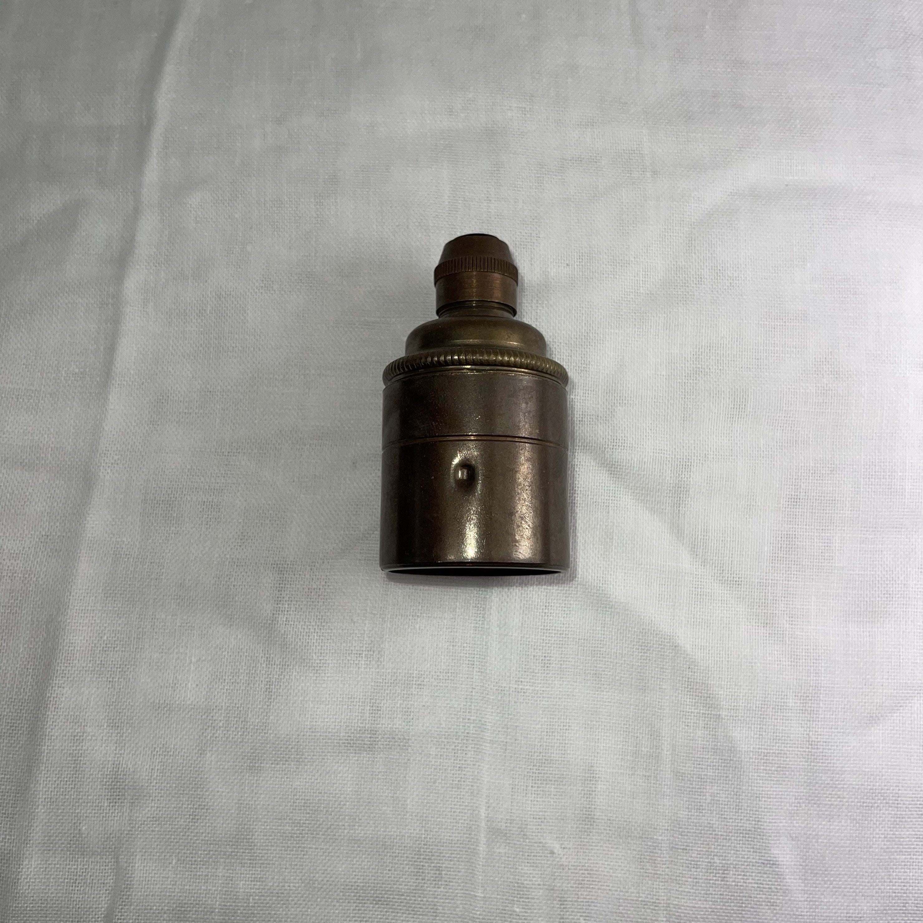 E27 Plain Lamp Holder - 7600EH - Plain - Uneeka