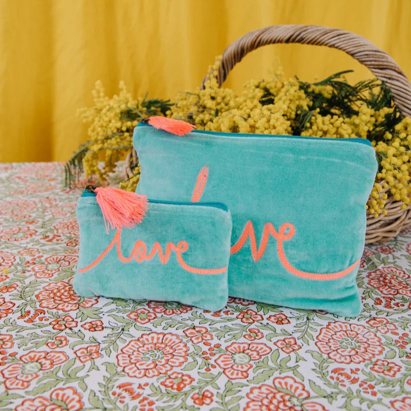 Embroidered Love Pouch - Love Pouch Mint/Pink S - Uneeka