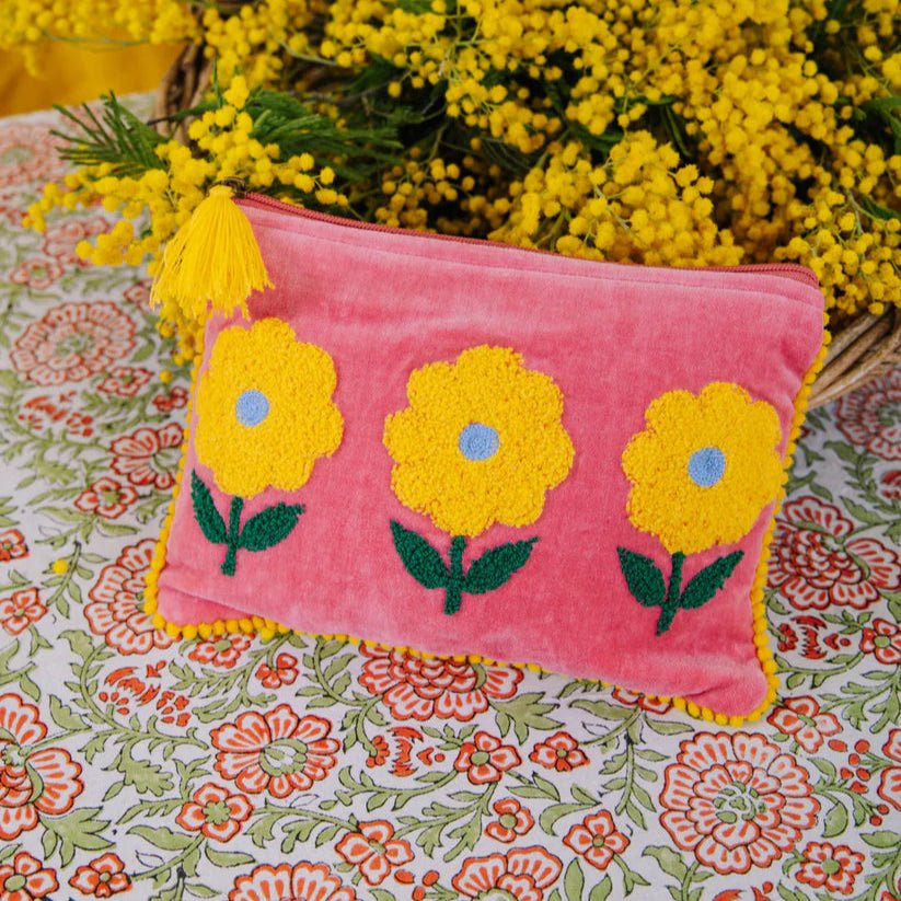 Embroidered Triple Flower Makeup Bag - Trip Flower Pink/Yellow L - Uneeka