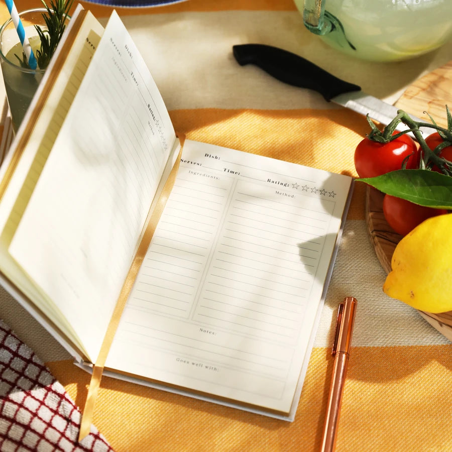 Favourite recipes open notebook showing space to write ingredients and method 82837 Uneeka