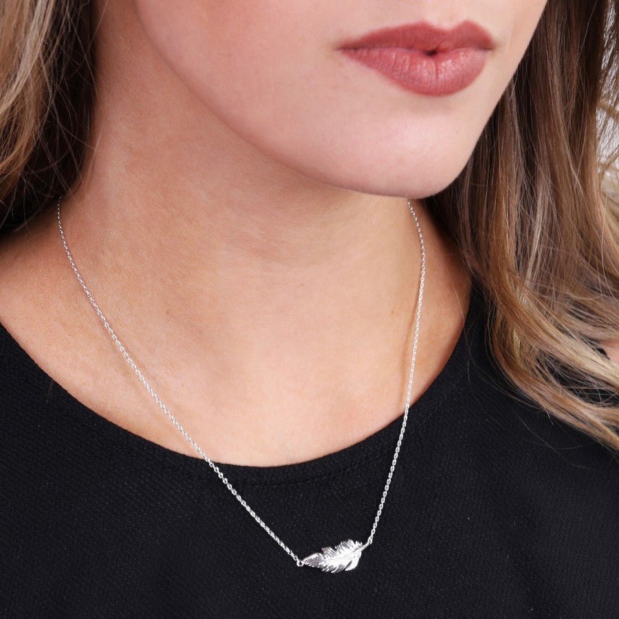 Feather Pendant Necklace - 14427 - Uneeka