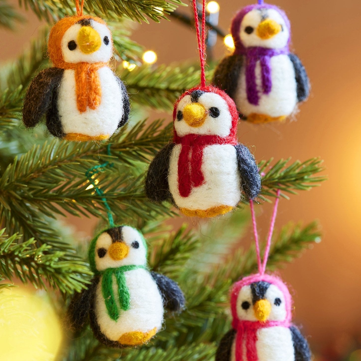 Felt Penguin Hanging Decoration - XM228 - PINK - Uneeka
