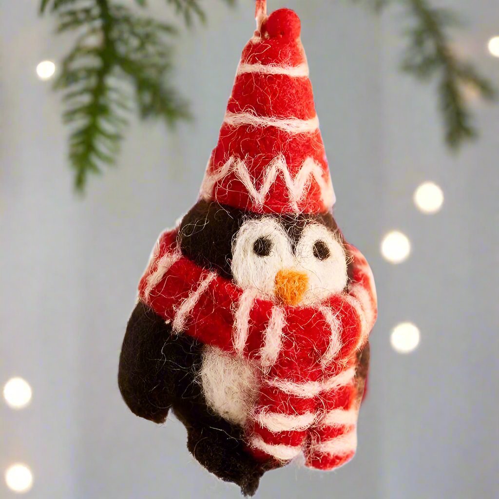 Felt Penguin with Stripe Hat & Scarf - XM377 - Uneeka