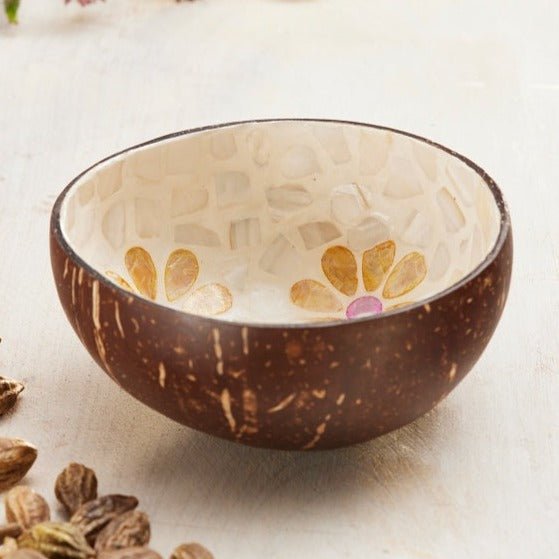 Flower Pattern Coconut Shell Trinket Dish - BW14 - Uneeka