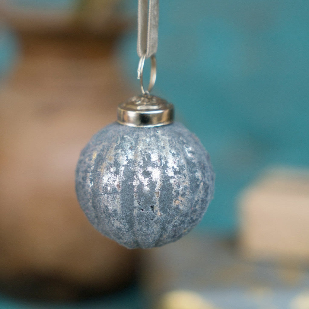 Frosted Recycled Glass Striped Bauble - XM502 - GREY - Uneeka