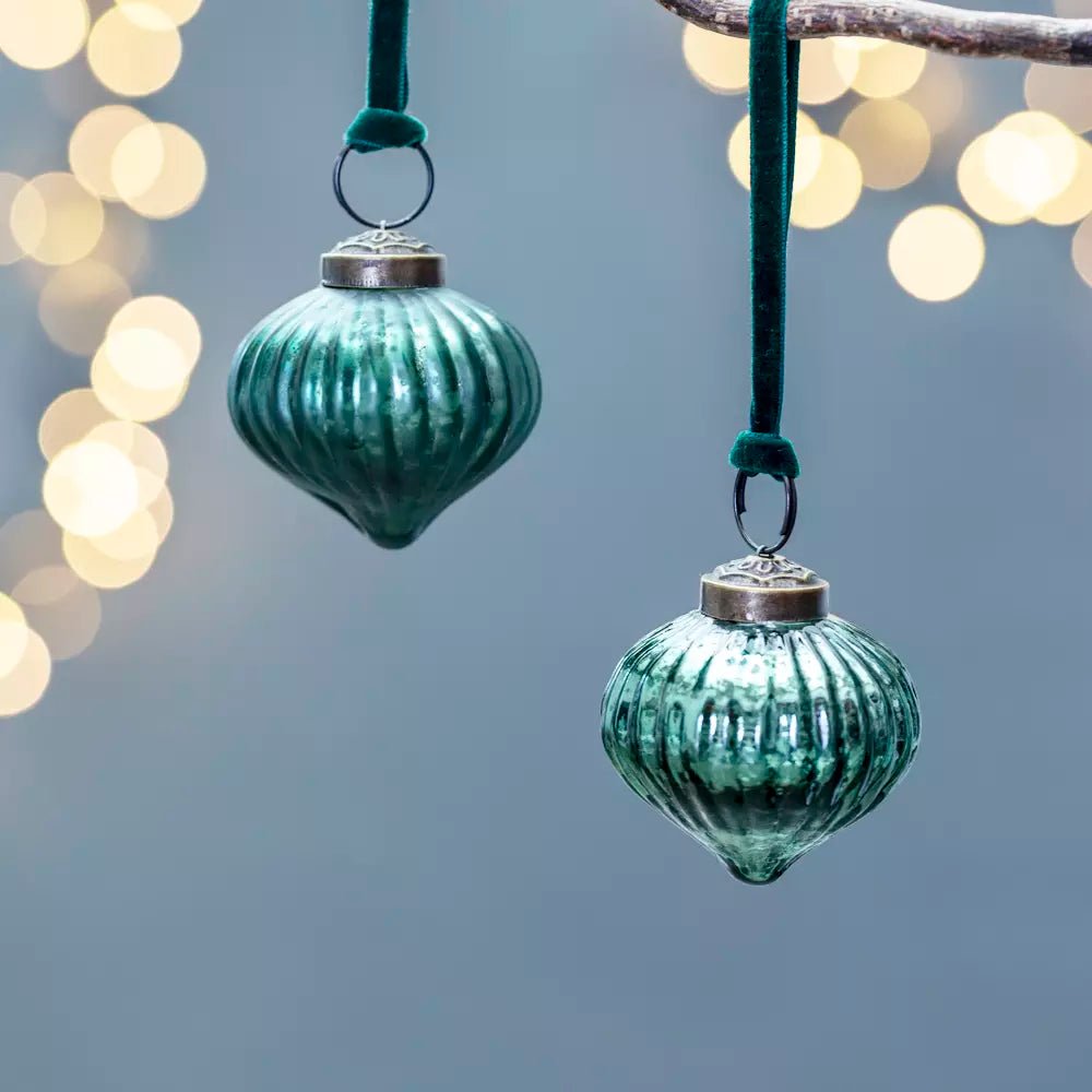 Green Ribbed Onion Bauble - MK24988 - Uneeka