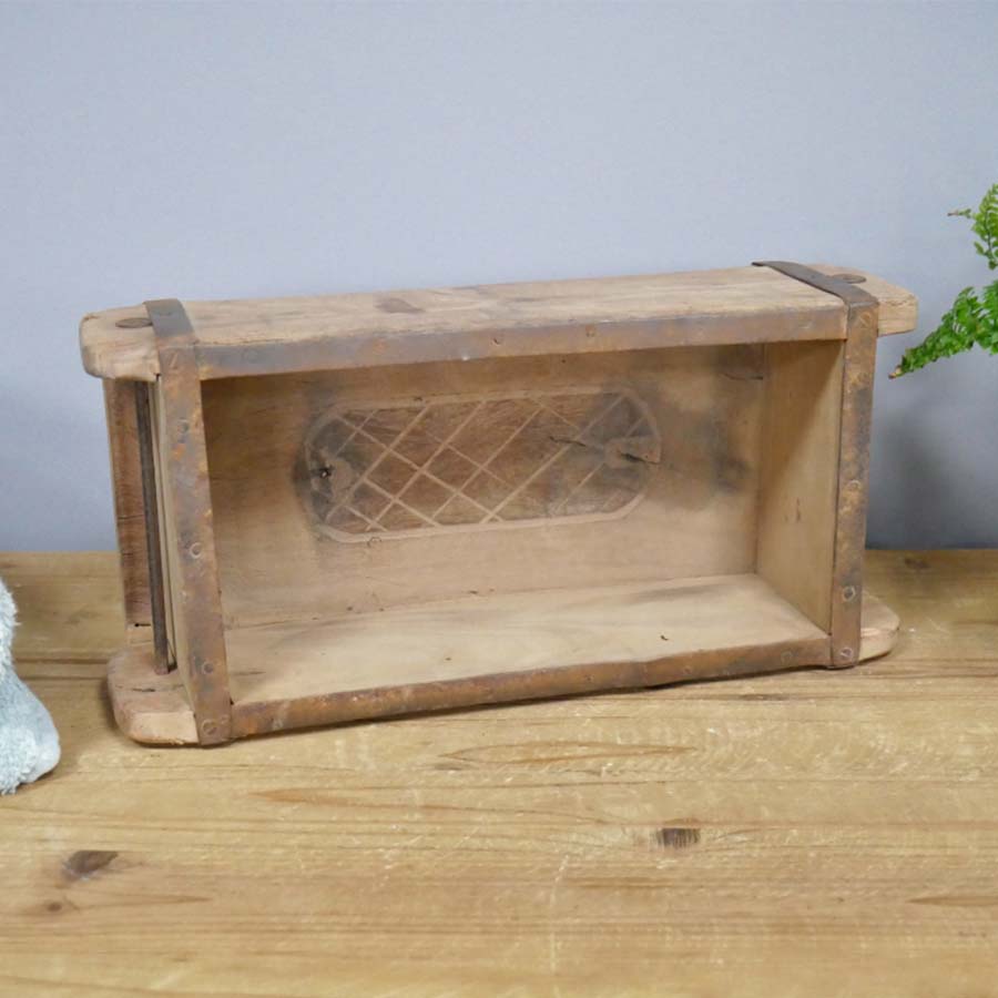 Indian Wooden Brick Mould - 9702 - Uneeka