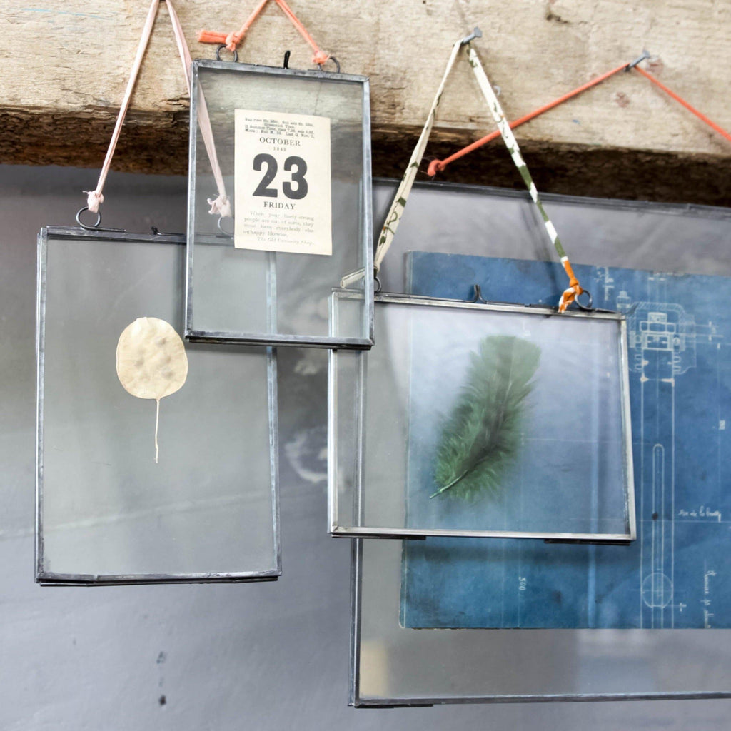 Kiko Antique Zinc Hanging Frame* - KF0316 - Uneeka