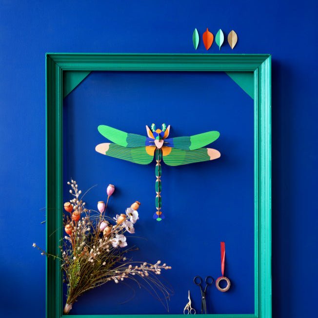 Large Green Dragonfly Cardboard Model - TTM106 - Uneeka