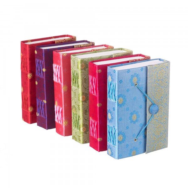 Medium Sari Journal - SNB3 - BL - Uneeka