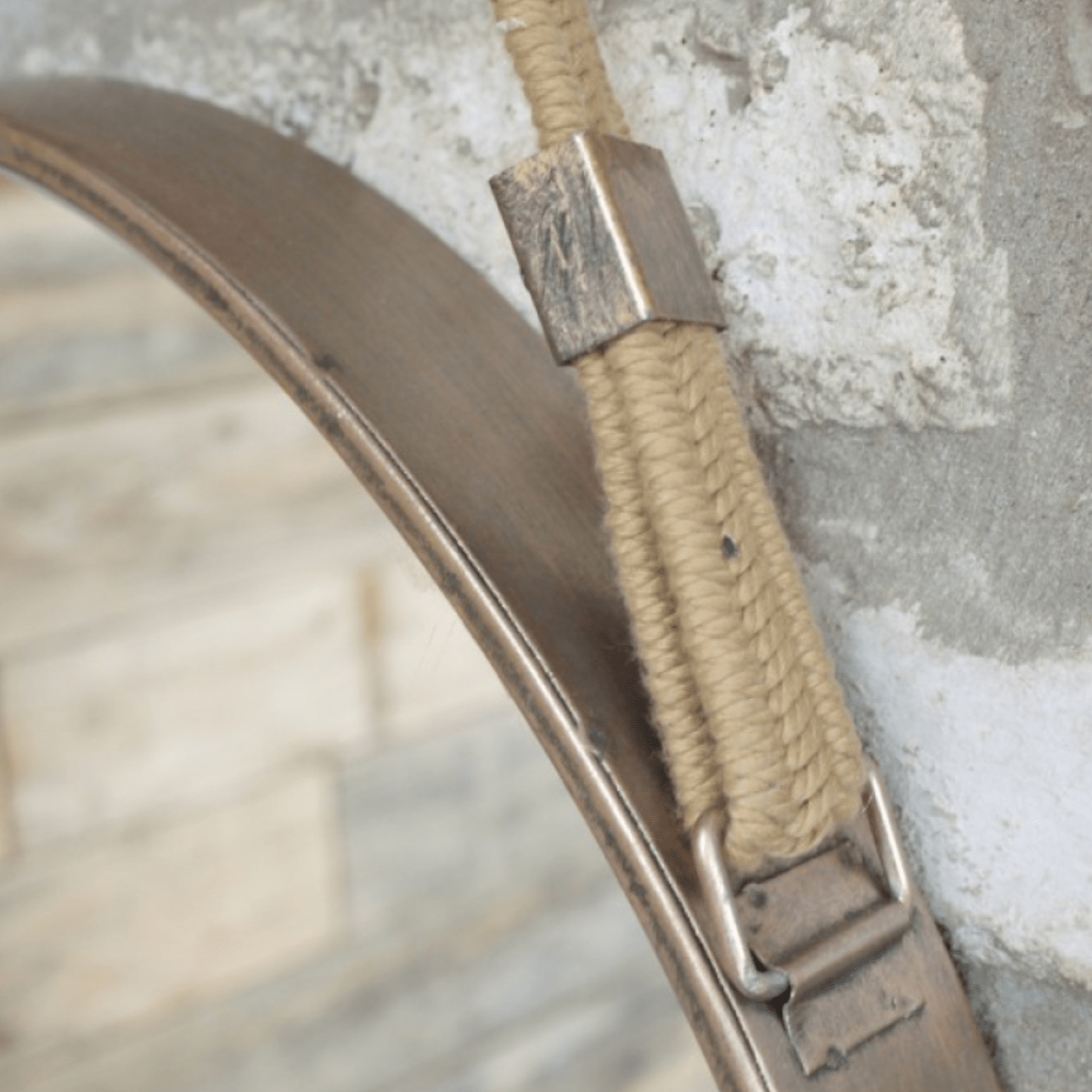 Metal Round Hanging Mirror with Braided Strap - 5624 - Uneeka