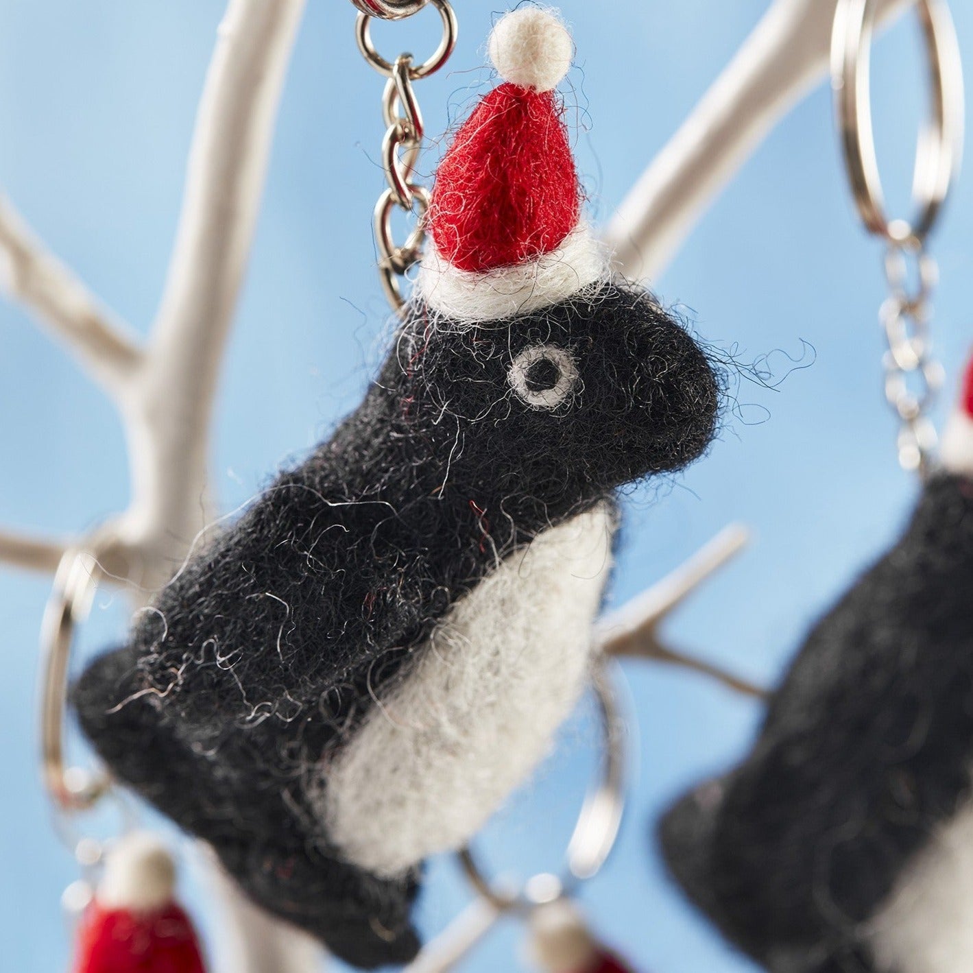 Mini Felt Santa Hat Penguin Keyring - KR113 - Uneeka