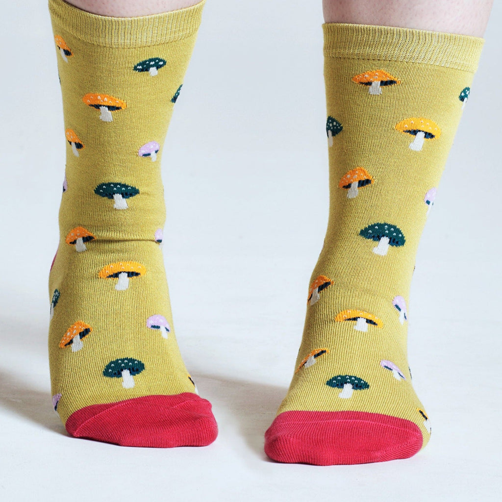 Mushroom Pattern Bamboo Socks - SPW997 - Navy - Uneeka