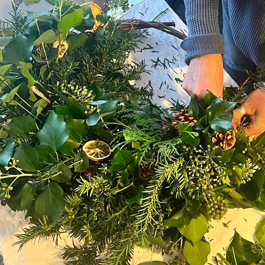 Natural Wreath Making Workshop - Wreath Making Workshop - Uneeka