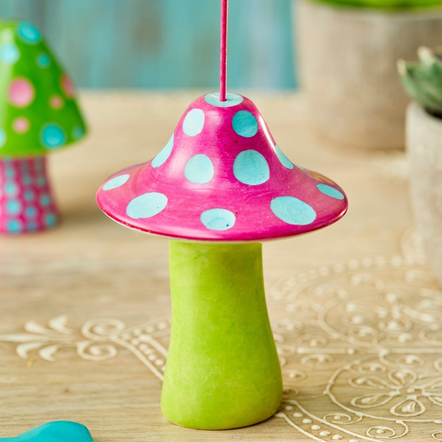 Neon Mushroom Incense Holder - SS40 - Uneeka