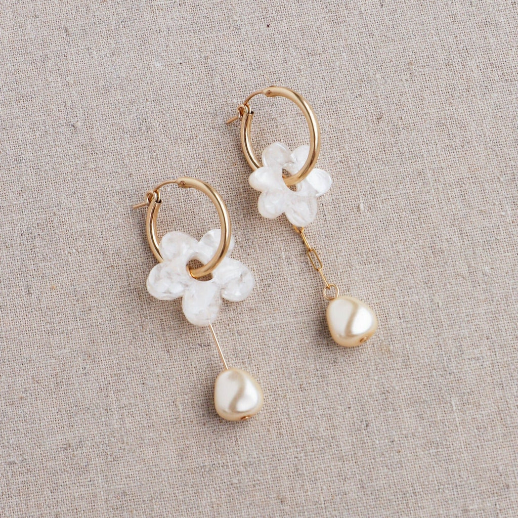 Nina Flower Charm Mismatched Drop Earrings - LE220909E - Uneeka