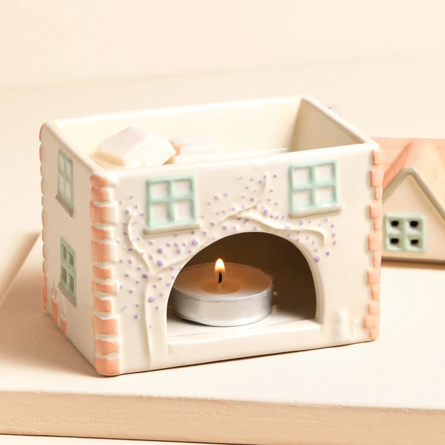 Ceramic house-shaped tealight holder with a wax-melt roof 83062 Uneeka