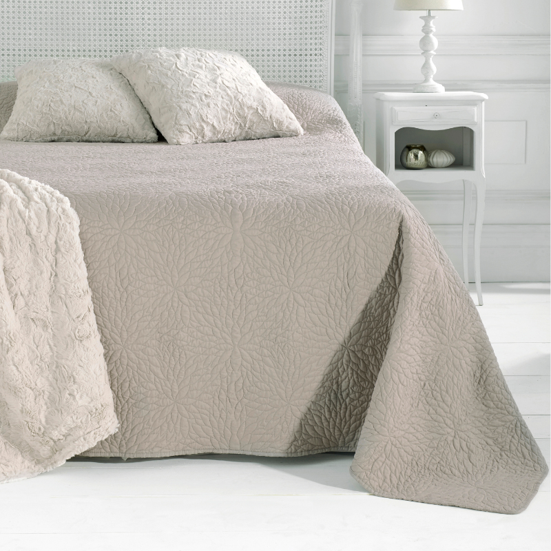 Embroidered Floral Grey Bedcover - CHRQXG - Uneeka