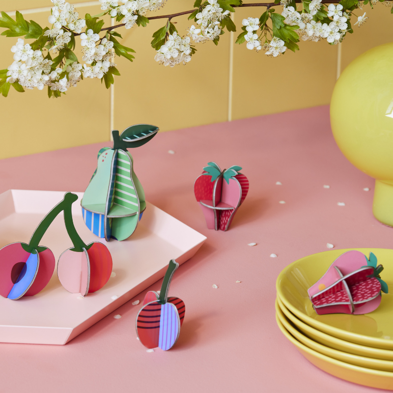 Strawberry Cardboard Model & Greetings Card - TPO99 - Uneeka