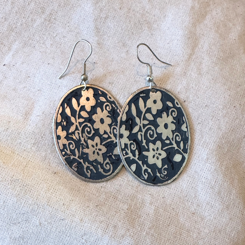 Embossed Floral Brass Round Earrings - ASH2554 - Uneeka
