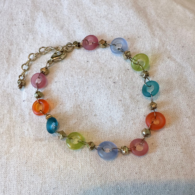 Assorted Bead Gold Bracelet - TARD015 - Uneeka